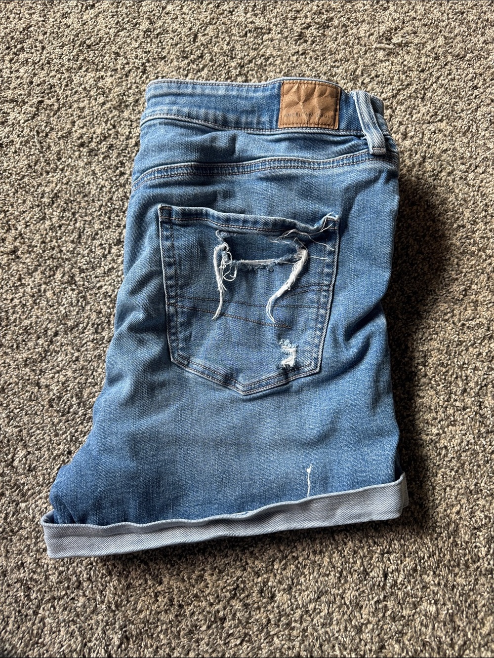 American Eagle Outfitters Light Blue Midi shorts denim